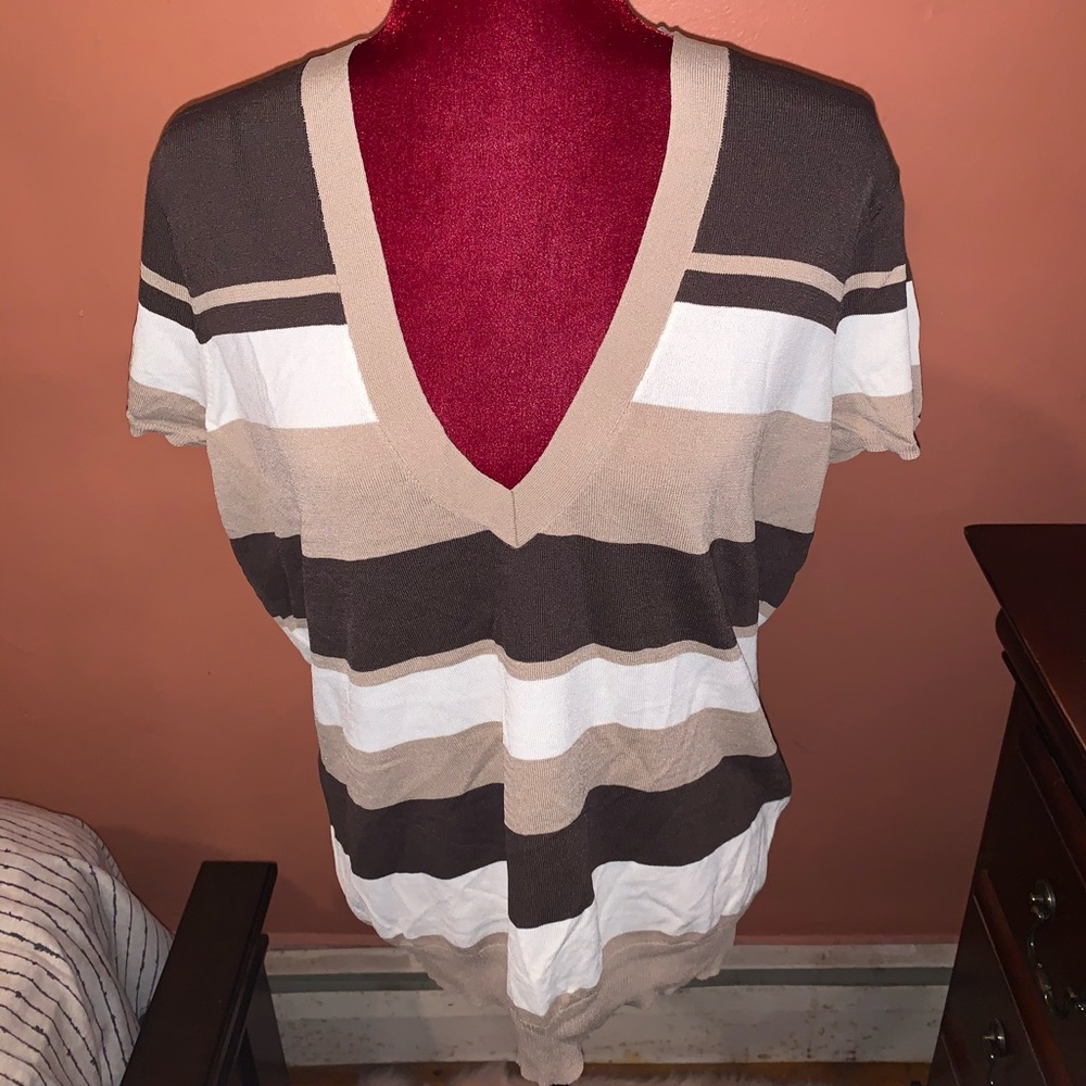 Short sleeved striped top